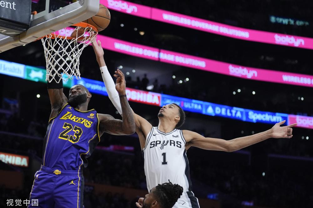 解说员并不 解说员并不