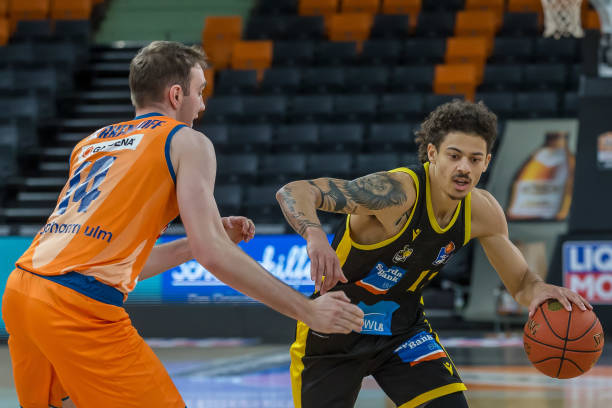 雷斯卡却冷 雷斯卡却冷